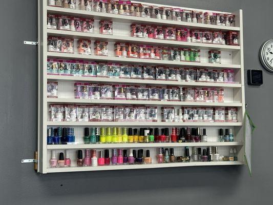 Nail polish selection.  "Non-gel" polish on the last two rows.  Very limited selection with several bottles being old.