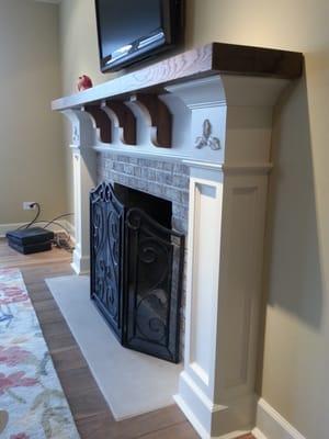 Custom fire place mantel