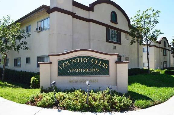 Country Club Apartments