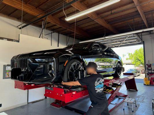 BMW 740i Alignment -- Best shop ever !