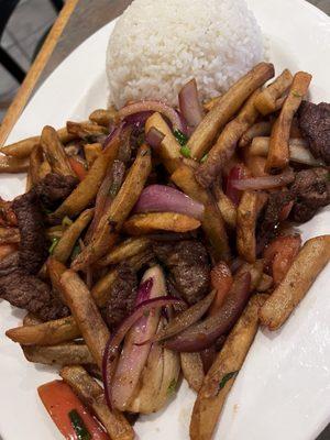 Lomo Saltado