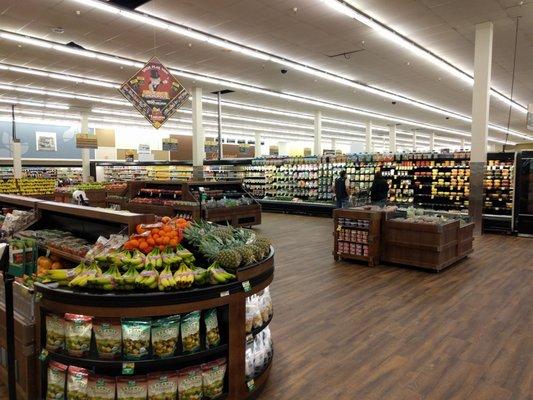 The new produce area is an open plan and looks great!