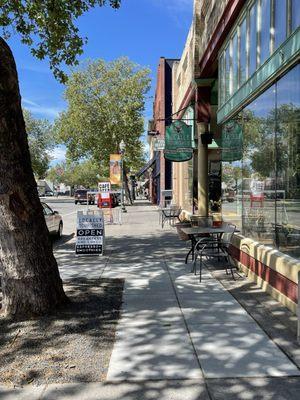 Storefront side view on Main St. @ Locally Nourished.