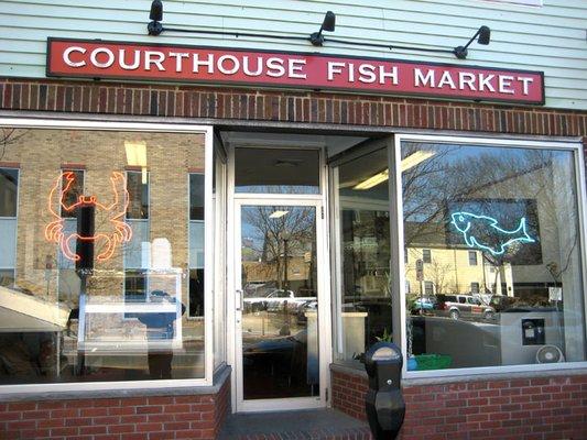 The exterior of Courthouse Fish Market at 484 Cambridge Street in Cambridge