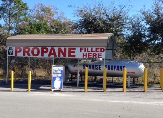 Propane tanks filled