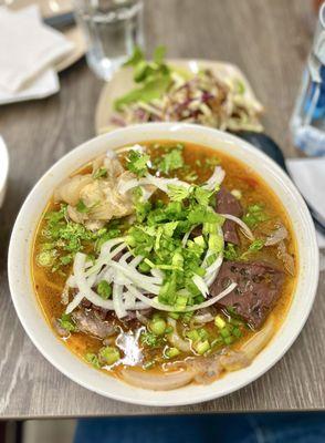 Bun bo hue - Spicy beef noodles