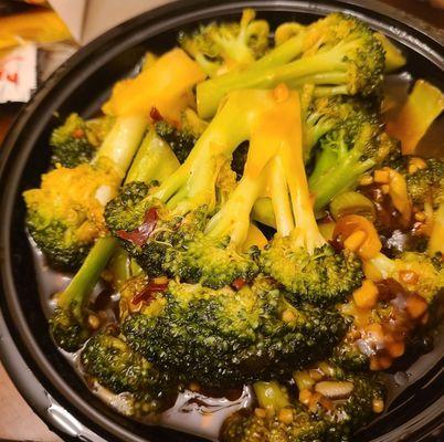 Sautéed Broccoli With Brown Sauce