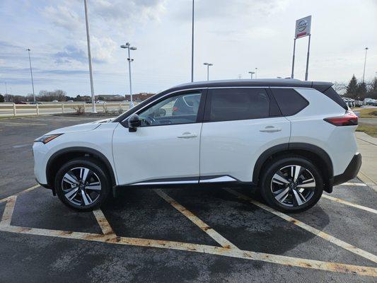 2023 Nissan Rogue SL AWD