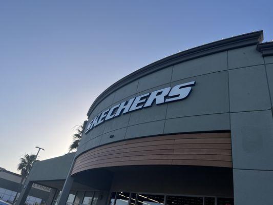 Sketchers Clearance Store, Marina Square, San Leandro, CA.