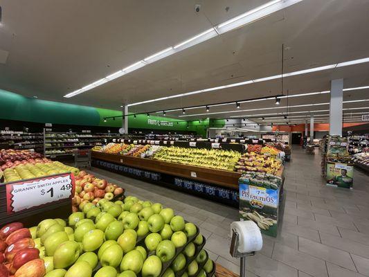 Fruit aisle