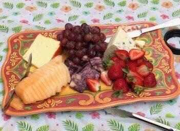 Cheese and fruit tra