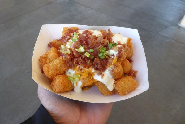 MMMMMMMMM TATER TOTS!!!