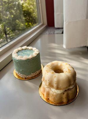 Confetti mini cake and lemon mini cake