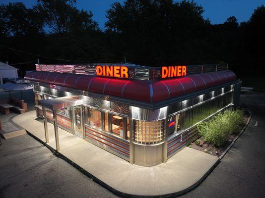 Blairstown Diner at night