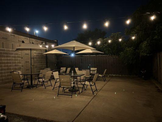 Back dining patio