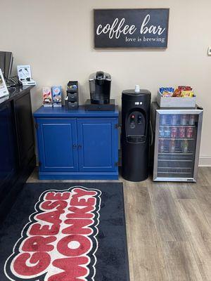 Enjoy complimentary coffee, snacks, and fresh baked cookies daily in our clean waiting area