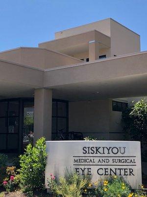 Siskiyou Eye Center