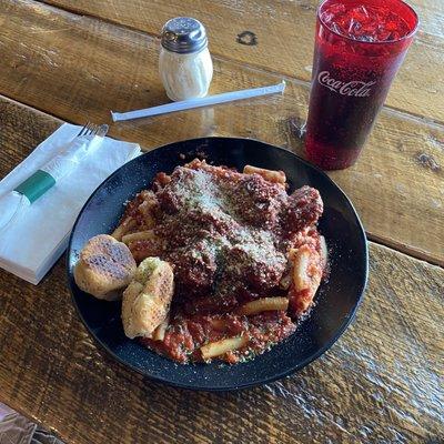 Ziti, meatballs, garlic knots