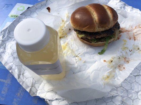 Ginger Lemonade And Basic Burger