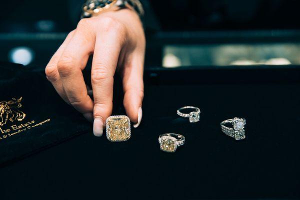 The Estate Watch & Jewelry Company - Discover fine and luxury rings