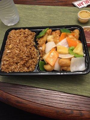 Sweet and sour chicken combo