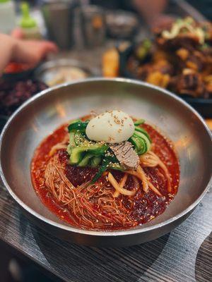 Bibimnaengmyeon