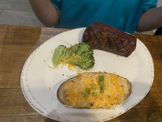 Coulotte with twice baked potato and (half eaten) broccoli