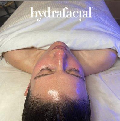 Deluxe HydraFacial treatment