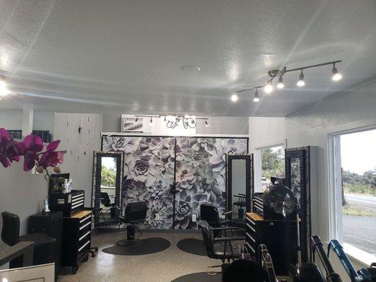 Full service salon .....men women and children.cuts color weddings and more......