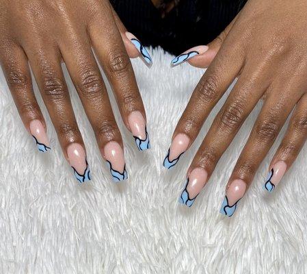 Q’s Nails 2