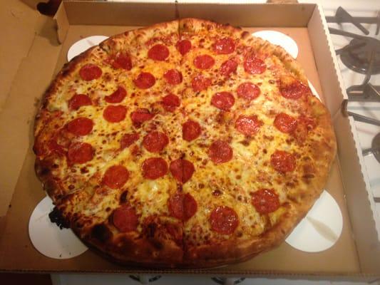 Large Pepperoni Pizza