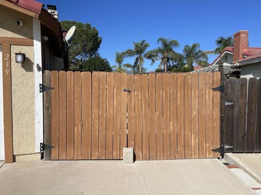 Very Old gate Fence :(