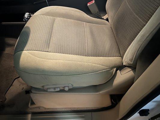 After 2008 Nissan Armada drivers seat, looks like it's brand new!