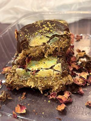 Pistachio knafeh chocolate bar!!