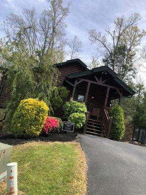 Let us give you a fresh look at your business or home! Fresh trimmed hedges, and mulch.