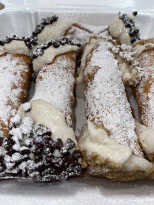 Cannolis - Chocolate and nuts