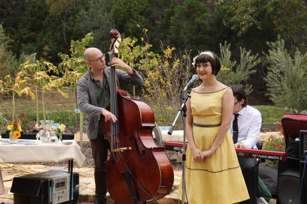 Hailey Tuck Band providing wonderful jazz for the event.