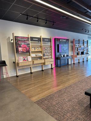 T Mobile Store