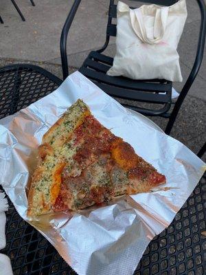 Garlic knot pizza