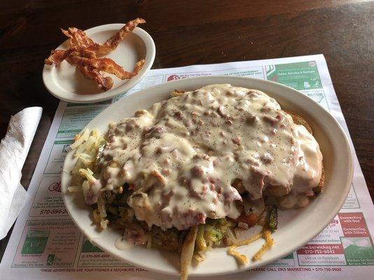 Creamed Chipped Beef with a side of Bacon.