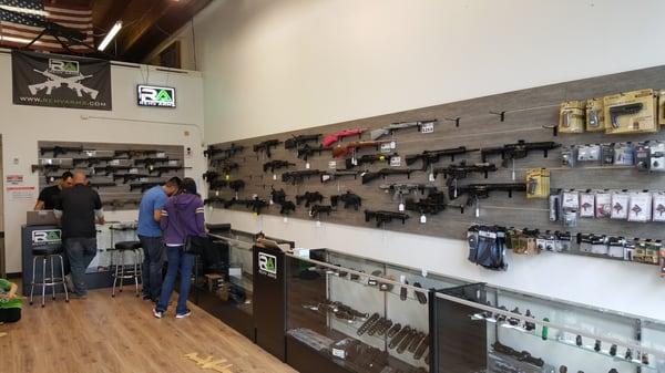 New gunshop in Covington, WA.