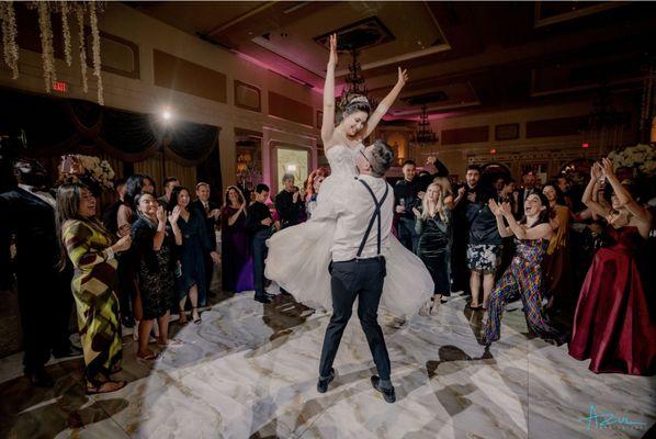 Stylus Raleigh Wedding DJ Disney Bride at the Grand Marquis in Garner. Wedding Lighting is an Important element that most clients forget