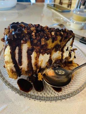 Turtle cheesecake