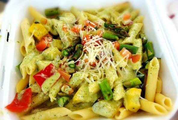 Veggie pasta so so good! That pesto sauce though.