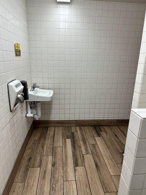 Outdated restroom, but functional