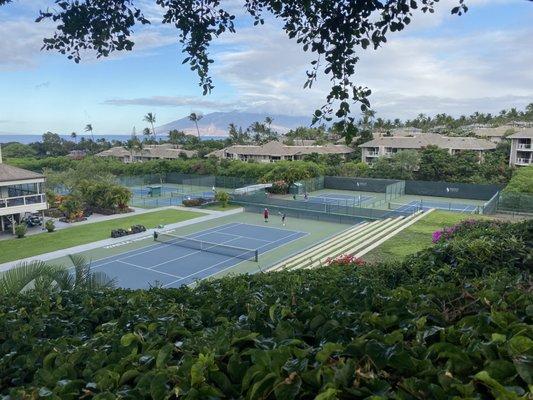 Tennis in paradise!