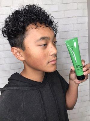 Men's Perm & Curling Product used to enhance and moisturize.