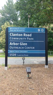 Mecklenburg County (Charlotte) Clanton Road Park