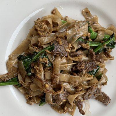 Pad kee ew with beef