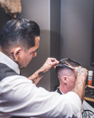 Book appointments here:
 book here: https://squareup.com/appointments/book/7b69123­6-2018-4865-b7c5-b052­cead42db/HZDF40FYKK3P5/services